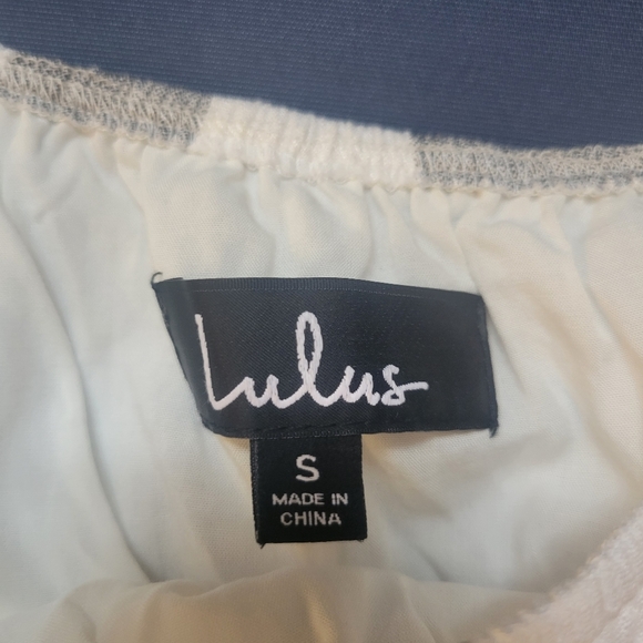 Lulus cropped Top - Picture 3 of 7